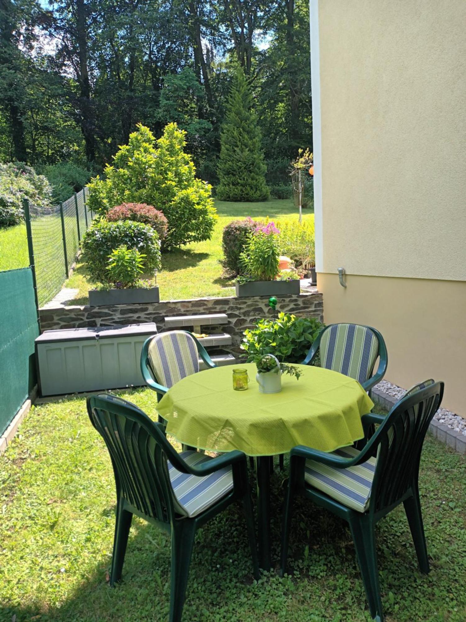 Apartment Leucht Ziegenruck Exterior photo